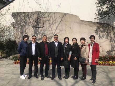 �����徭���絳��֧��AGCLUB���ŵ�ί��Ա��չ��ѵ��ѵ�˶�