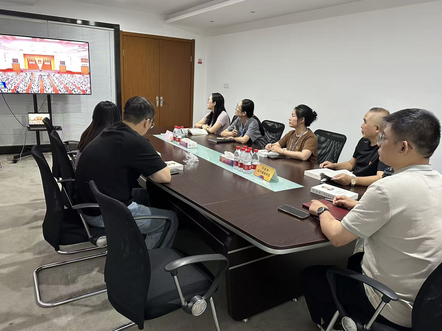 ˮ���ǵ�֧����չ10�µ�Ա�ο��˶�