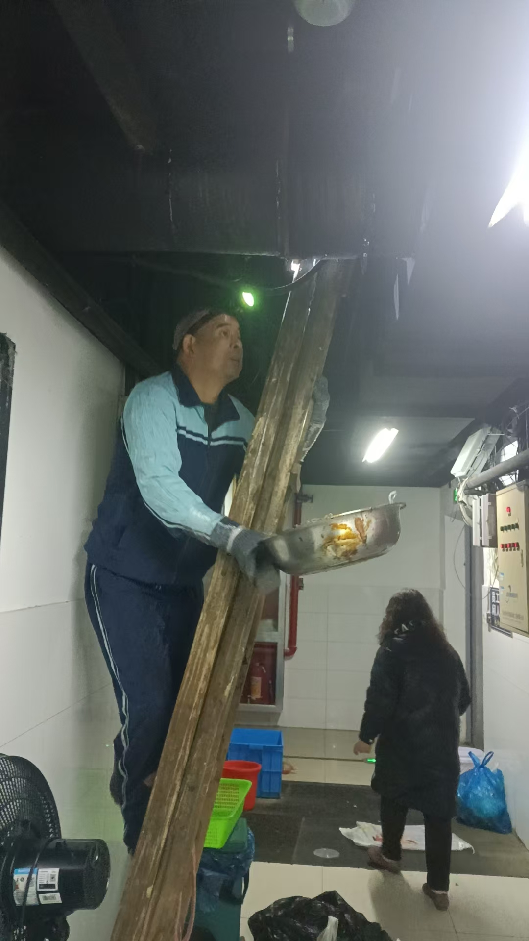 Ǯ���̳ǿ�չ���̹ܵ�ר����������