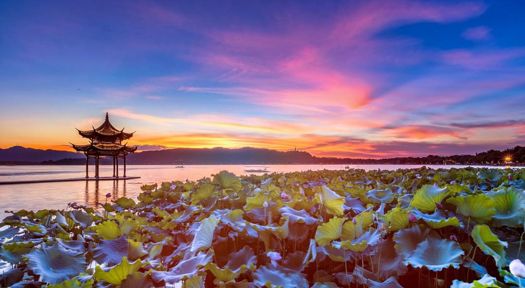 ���������  ���ú��ݹ���  ������������ 