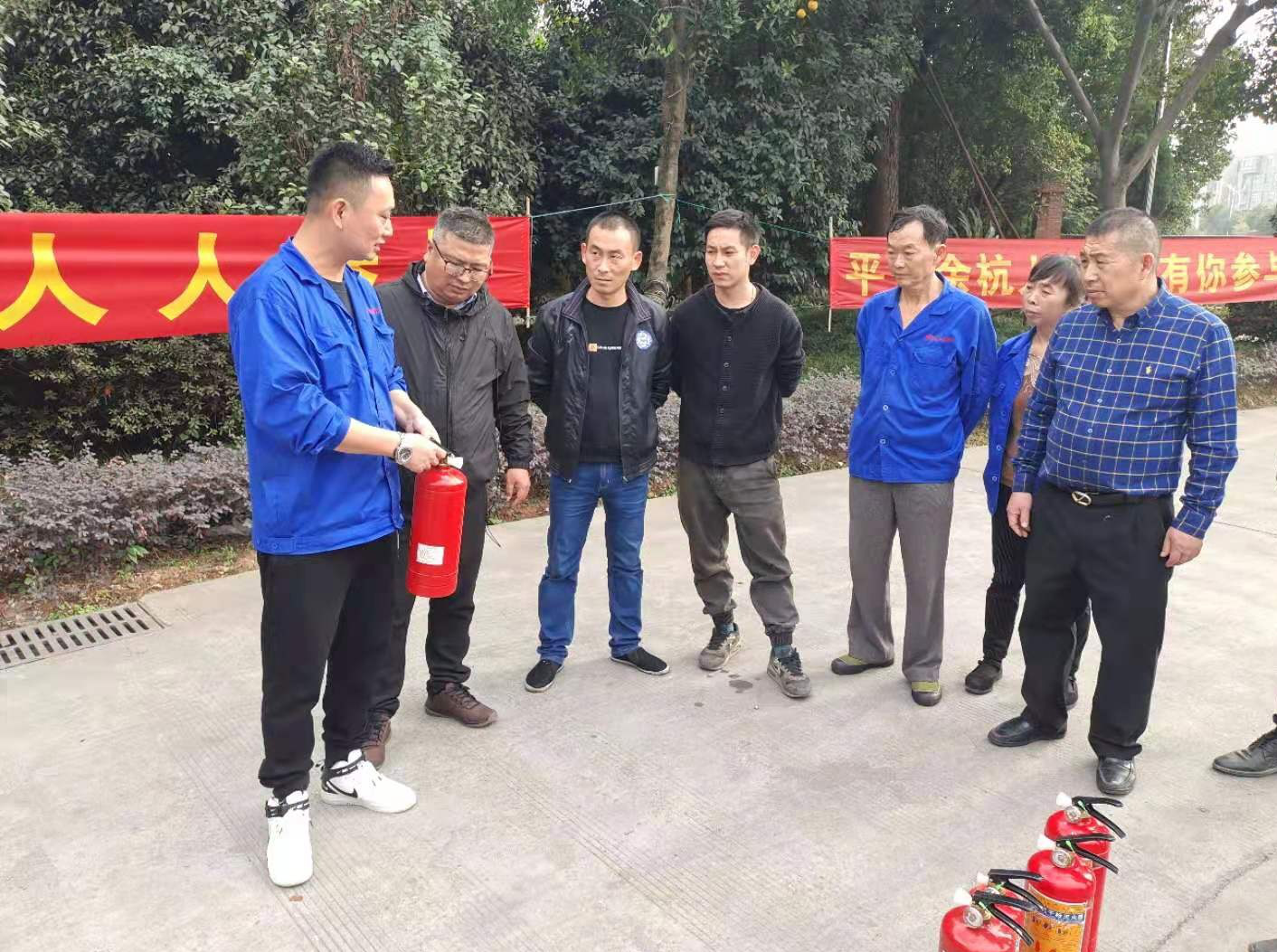  �����徲������