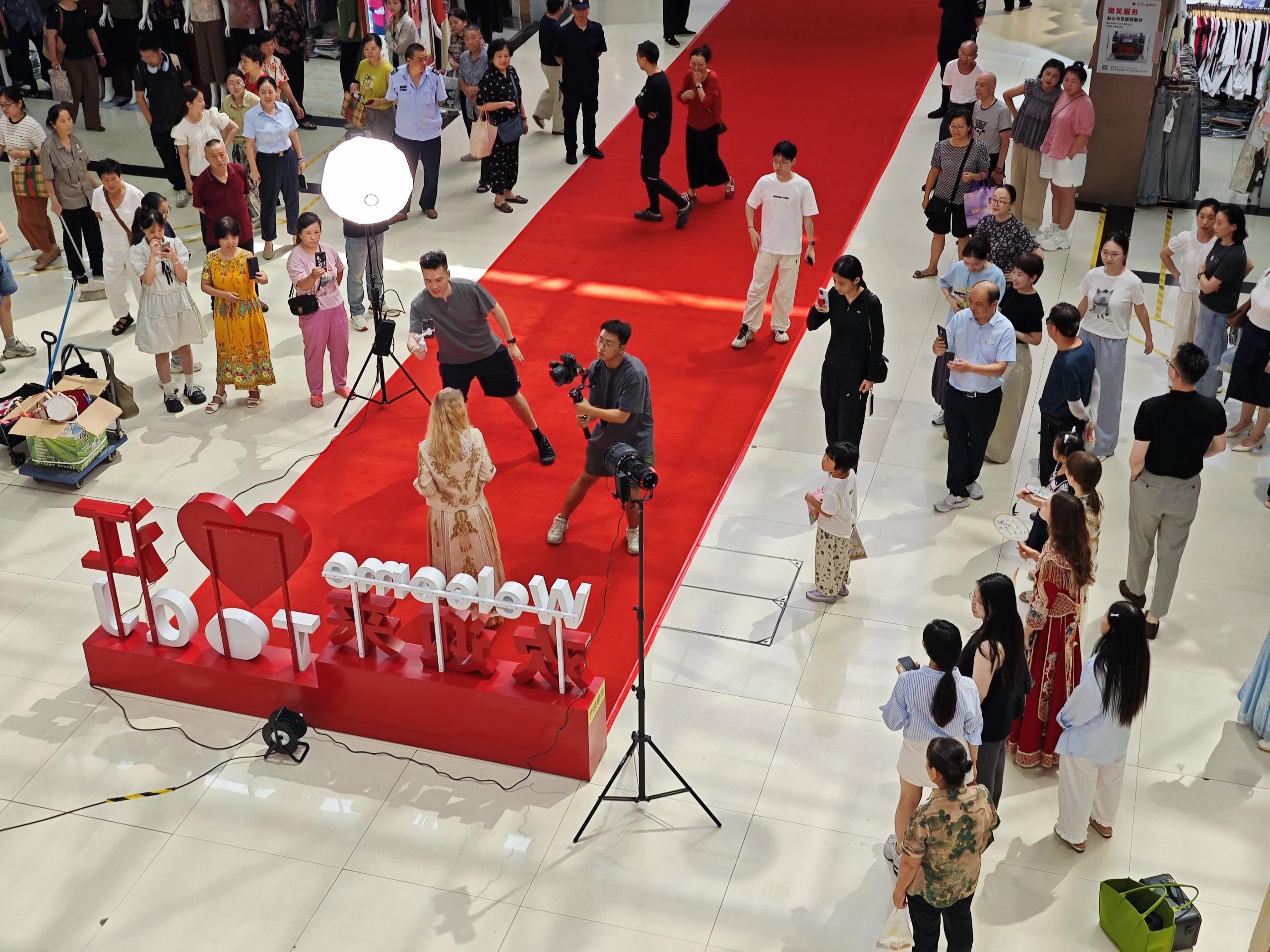 Ǯ���̳Ǿ���ʱ����������Ԫ��Ʒ��������