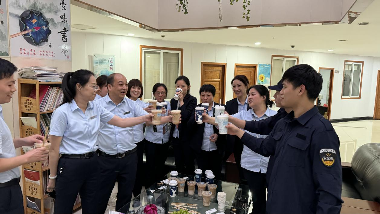 Ǯ���̳���ϵԱ�� ů���ж����ľ���