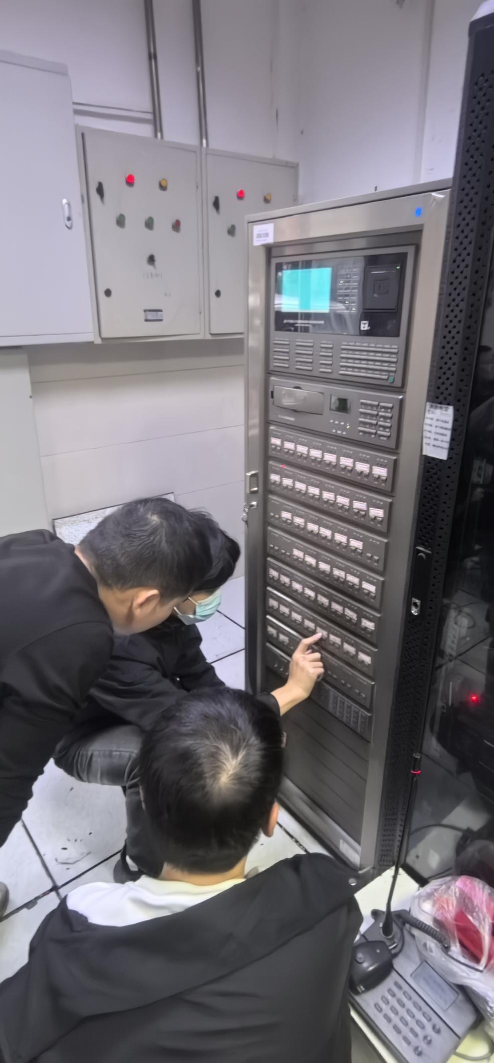 Ǯ���̳��滻���������Զ���������