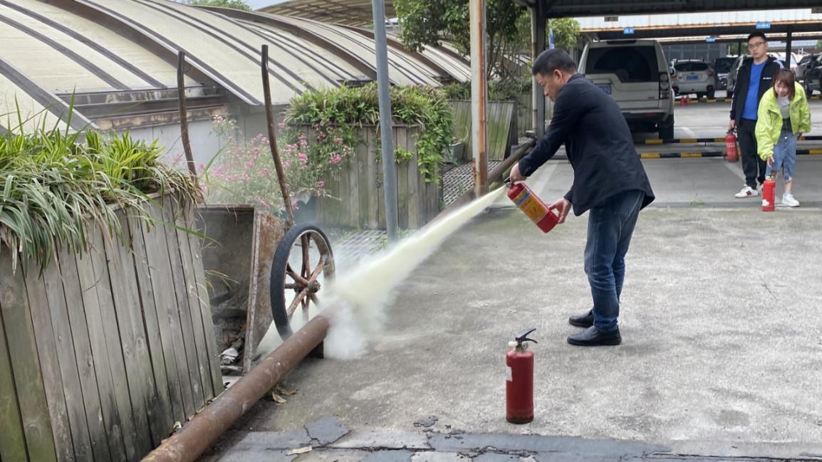 Ǯ���̳ǿ�չ4�����̻���ѵ����