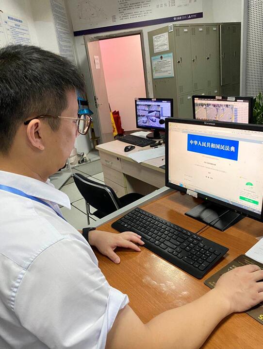 ˮ���ǿ�չ8�µ�Ա�ο����⵳���˶�