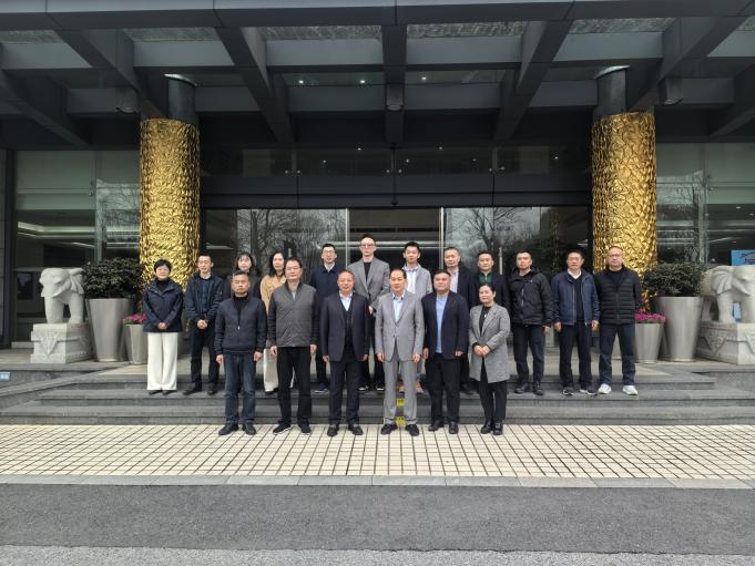 ѧ�Թ�����ϰ����Զ����AGCLUB���Ÿ�����عɼ��ž������н���ѧϰ