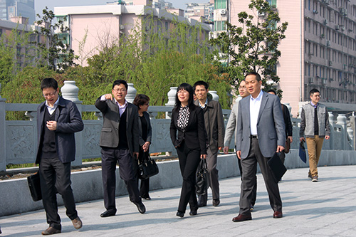 20150329���뵳��������ר��һ��ݰ��AGCLUB�Ĵ�԰���� (1).jpg