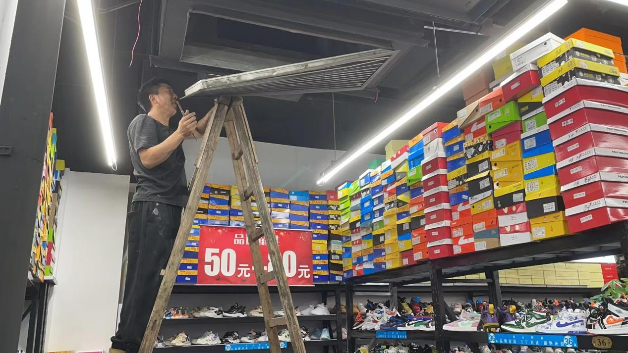 Ǯ���̳ǶԿյ�����ھ����������