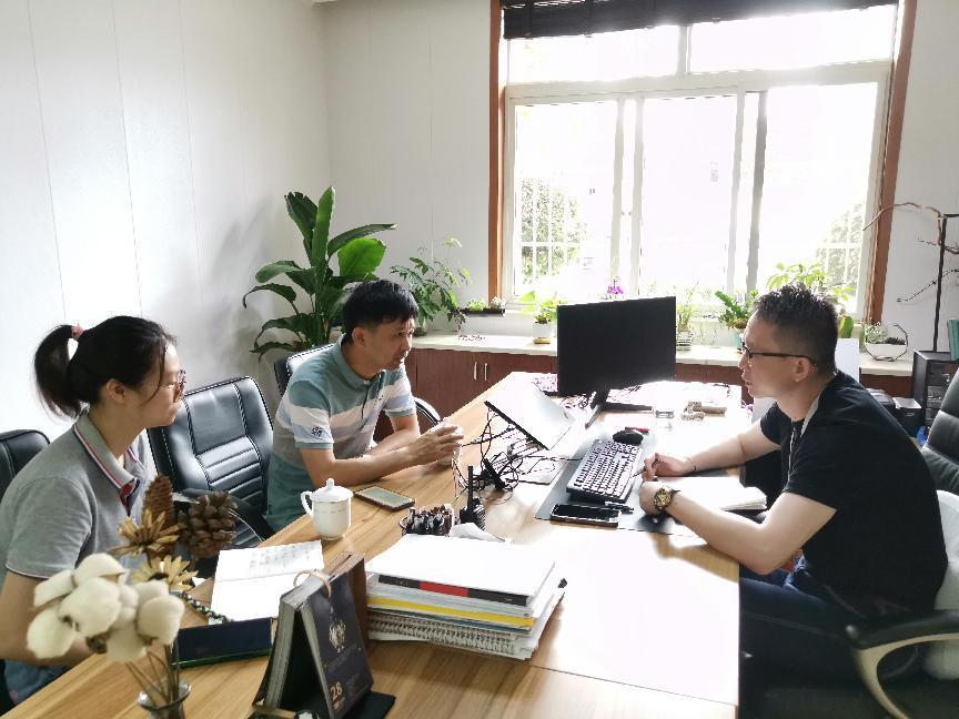 �����徲���� ǿ���������� ȫ����������