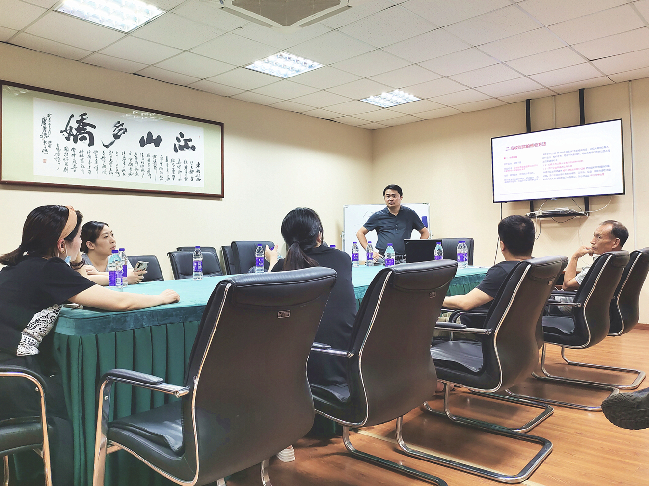 AGCLUB�г���չִ������