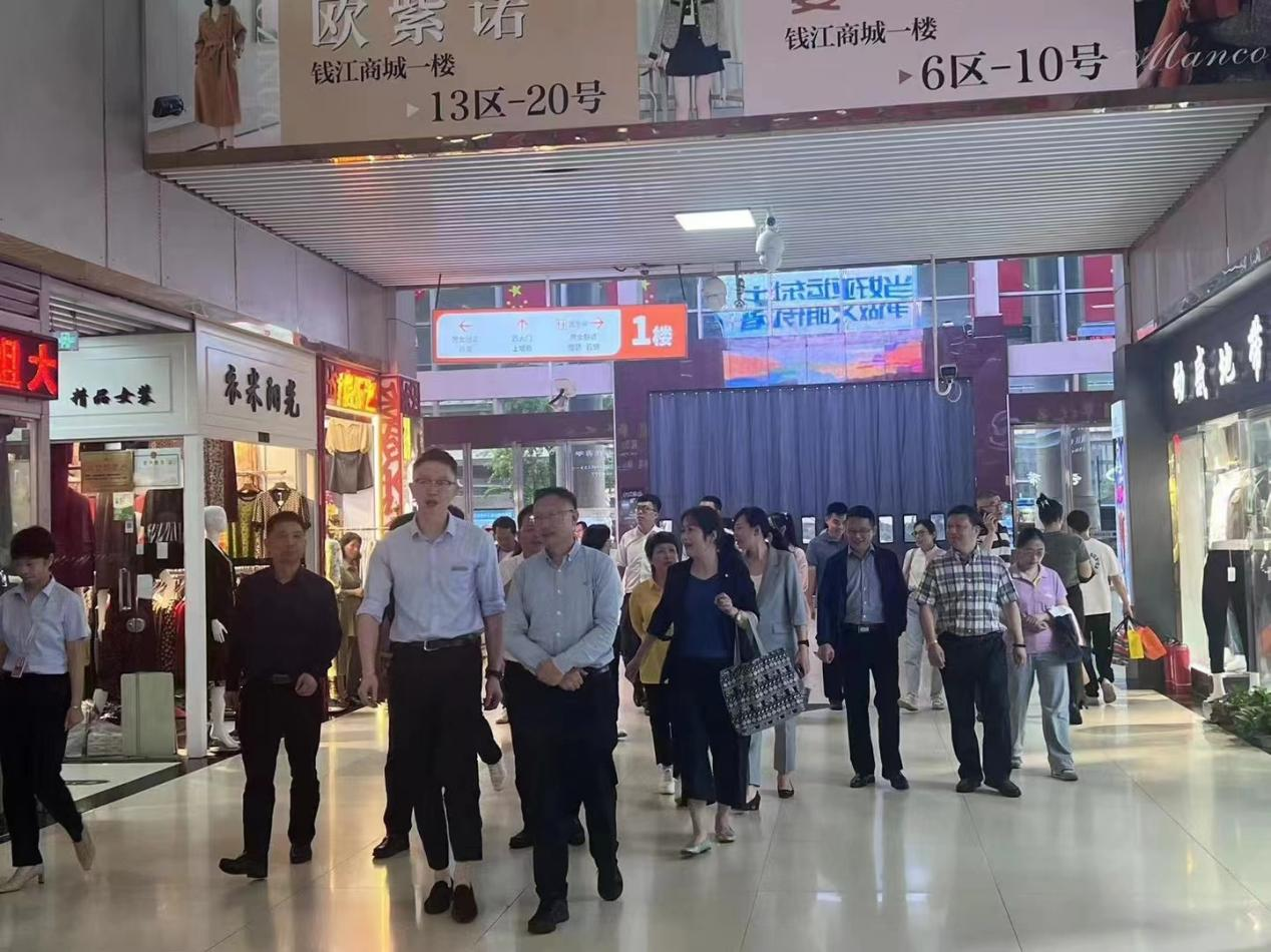 ����Э����ϯ�����ʵ���Ǯ���̳�����׼�����ڷ����������