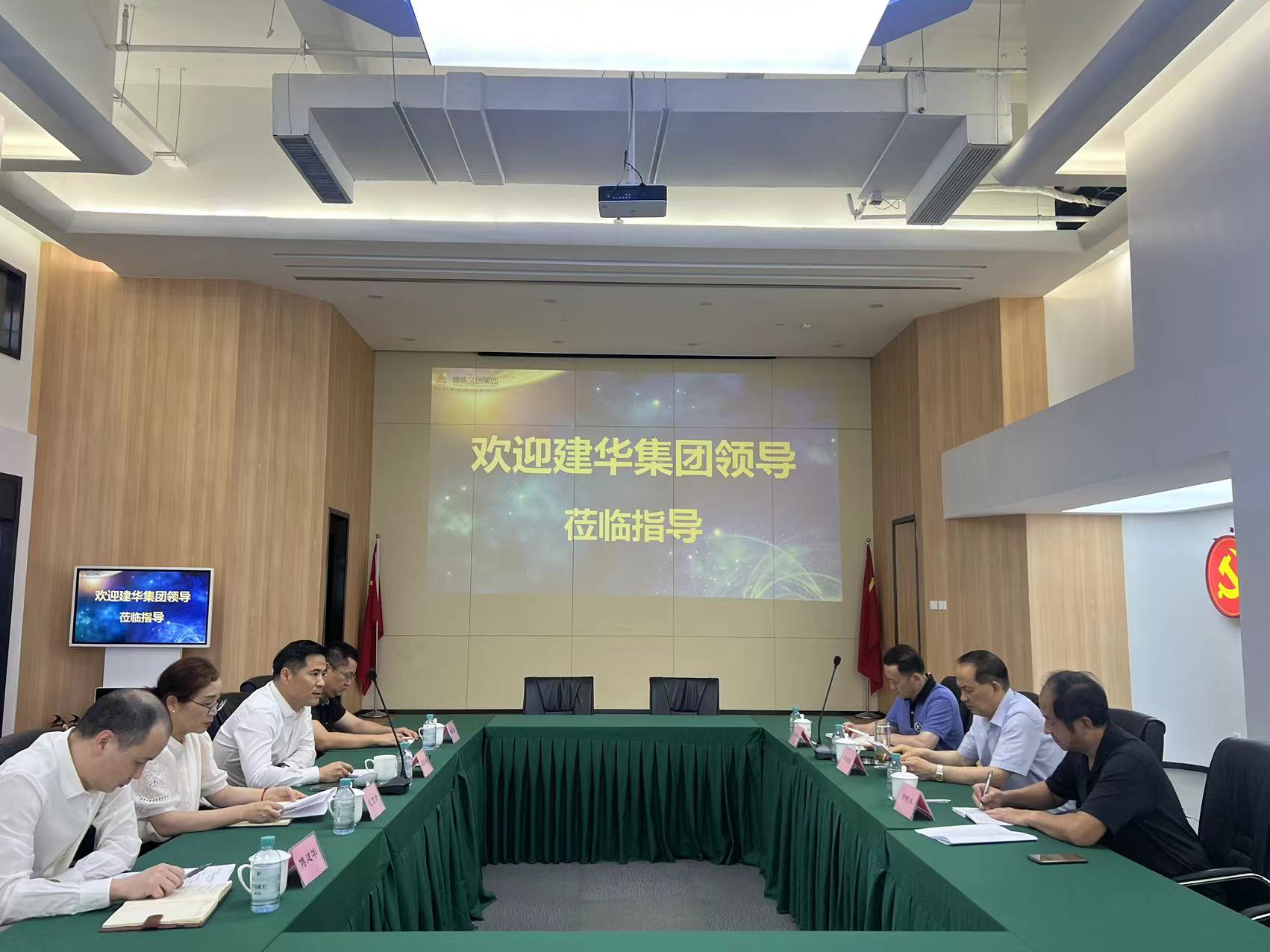 �㽭AGCLUB���Ŷ��³����ٸ�һ��ݰ��AGCLUB�Ĵ����ŵ���ָ��