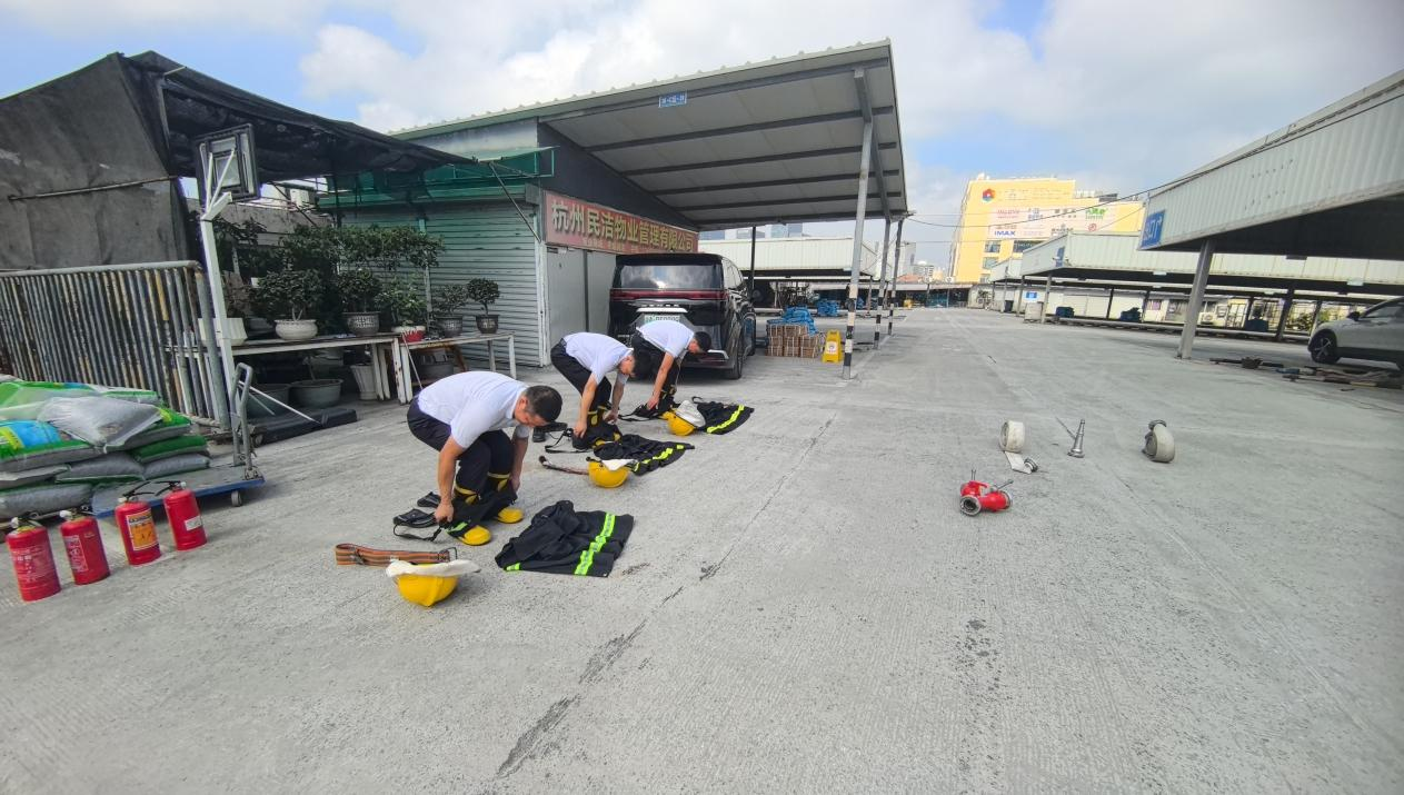 �����ٷ�ǿ���� �𾢱�ս�����˶���