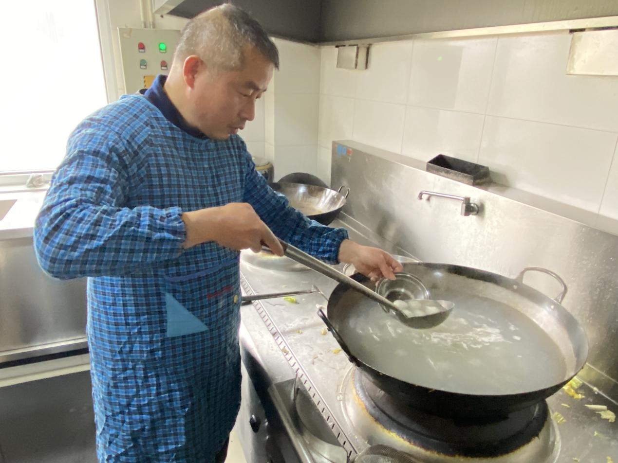 СС��Բ��Ԫ����ŨŨ����ů����